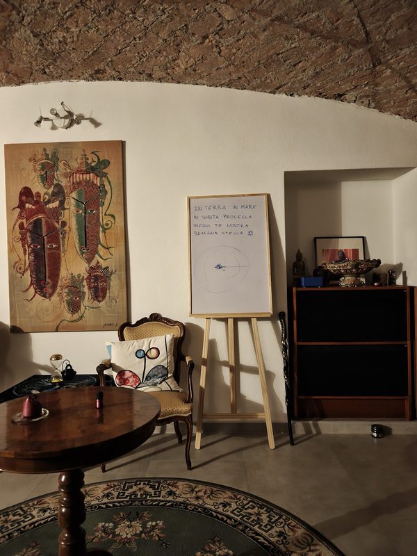 Interno sede Irèkirkè