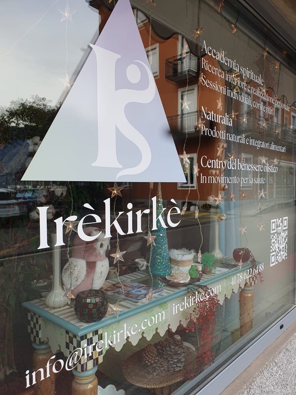 Vetrina Irèkirkè Melide